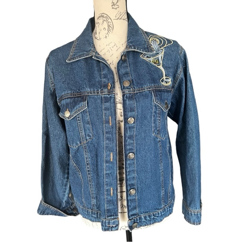 Don’t Mess With Texas 100% cotton embroidered jean jacket size M